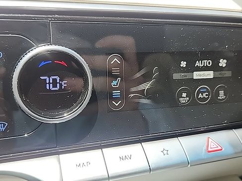 Used 2025 Genesis Electrified GV70 AWD/4WD image 21