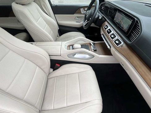 Certified 2023 Mercedes-Benz GLS 450 4MATIC image 10