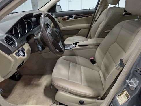 Used 2012 Mercedes-Benz C 300 Sport image 4