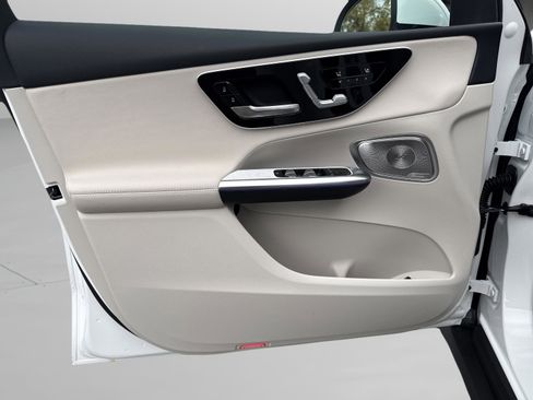 New 2026 Mercedes-Benz GLC 300 GLC 300 image 42