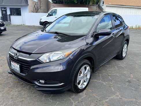 Used 2016 Honda HR-V EX image 3