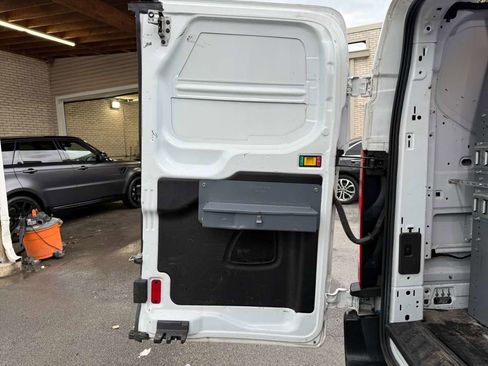 Used 2019 Ford Transit 250 130 Low Roof RWD image 61