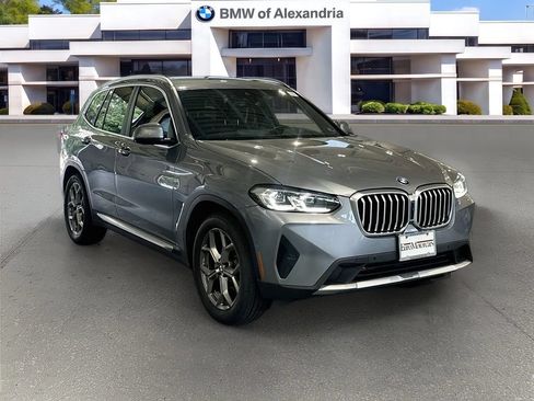 Used 2023 BMW X3 xDrive30i w/ Premium Package AWD/4WD image 3