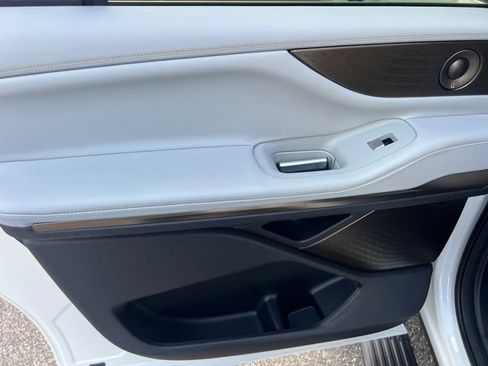 New 2027 Lincoln Navigator L Black Label AWD/4WD image 15