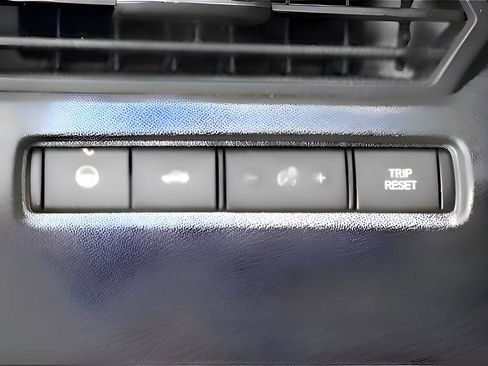 Used 2019 Nissan Altima 2.0 Edition One image 20