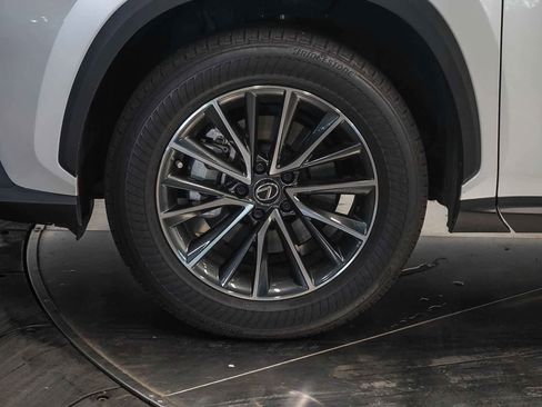 Used 2024 Lexus NX 250 FWD image 9