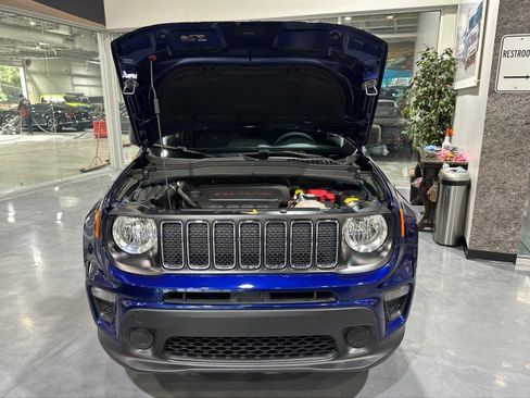 Used 2021 Jeep Renegade Sport w/ Sport Appearance Group AWD/4WD image 24