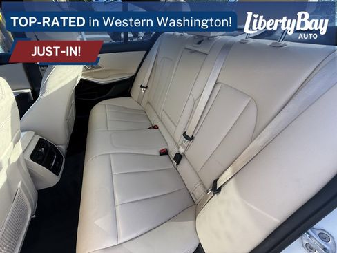 Used 2021 BMW 330i xDrive Sedan image 9