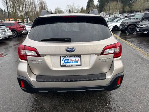 Used 2019 Subaru Outback 3.6R Limited w/ Popular Package #2 image 6