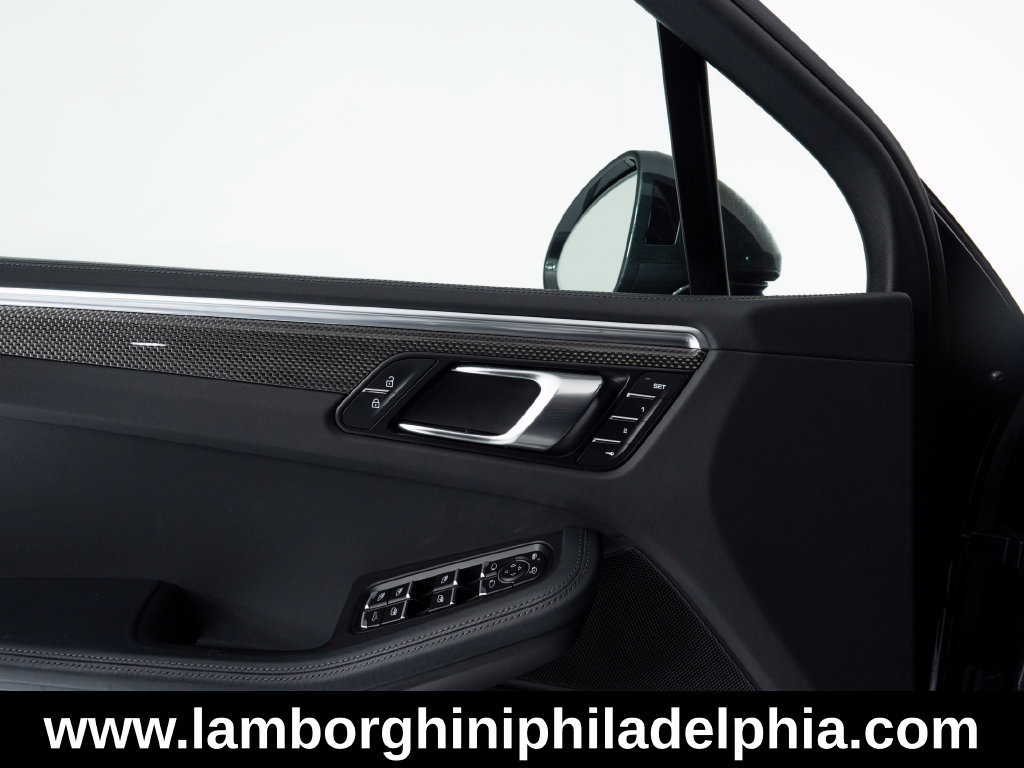 Used 2021 Porsche Macan Turbo AWD/4WD image 16