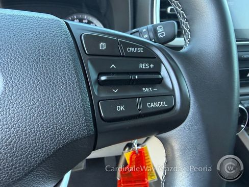 Used 2022 Hyundai Venue SEL image 18