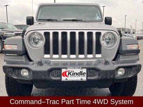 Used 2018 Jeep Wrangler Unlimited Sport S AWD/4WD image 2
