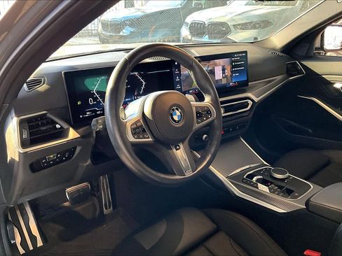 Used 2023 BMW 330i Sedan w/ M Sport Package image 18