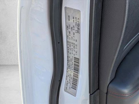 Used 2018 Dodge Durango R/T w/ Blacktop Package image 16