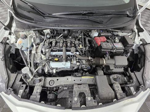 New 2025 Nissan Versa SR w/ Trunk Package image 11