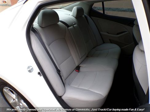 Used 2014 Kia Optima LX w/ Paint Protection Film Package image 22