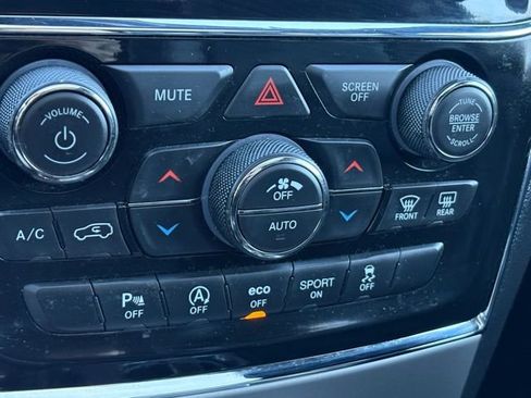 Used 2021 Jeep Grand Cherokee Overland image 17