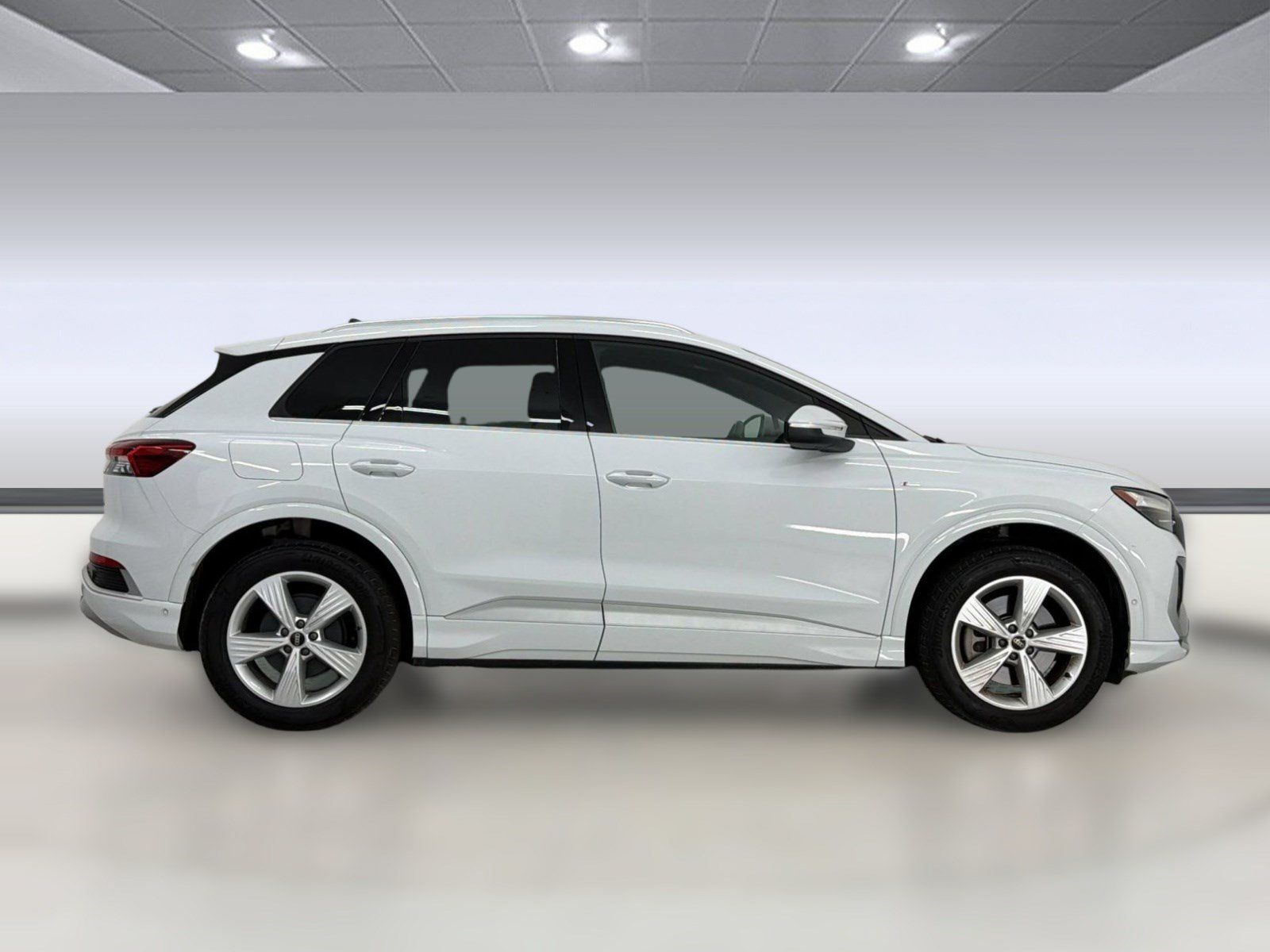 Used 2023 Audi Q4 e-tron Premium Plus w/ Premium Plus AWD/4WD image 8