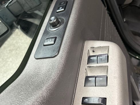 Used 2014 Ford F350 Lariat w/ Lariat Ultimate Package image 11