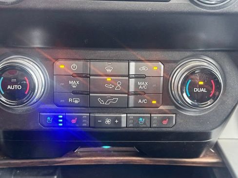 Used 2020 Ford F150 Lariat w/ Equipment Group 502A Luxury AWD/4WD image 26