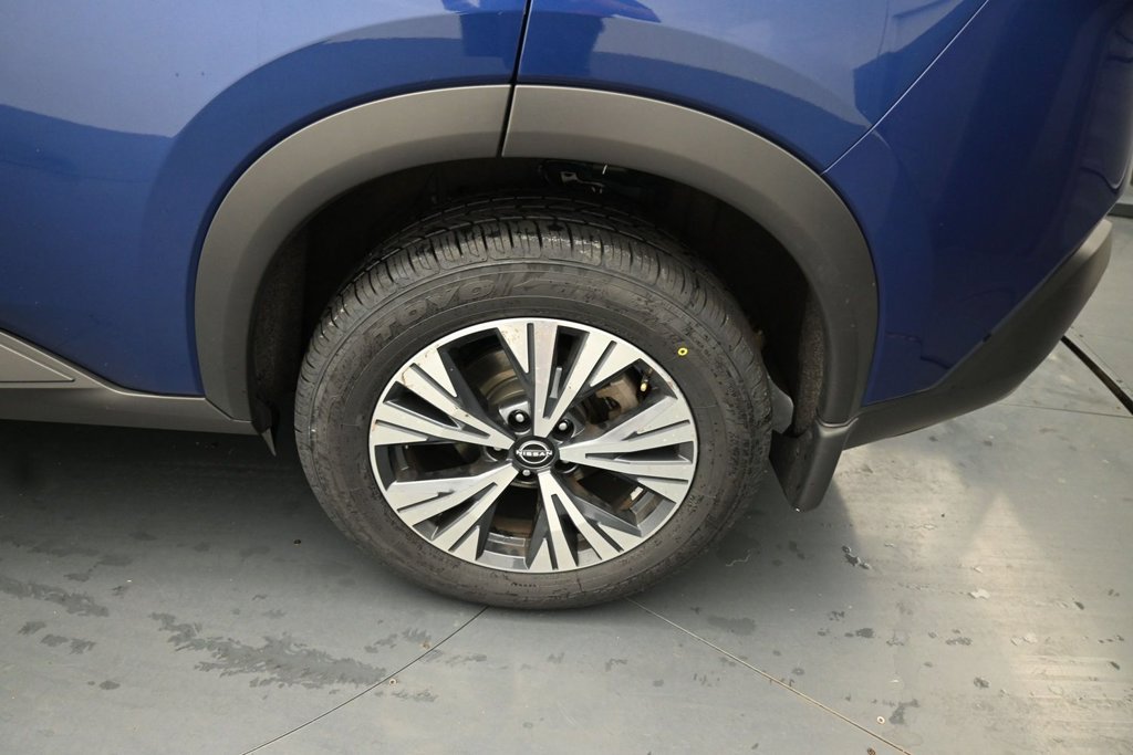 Used 2023 Nissan Rogue SV AWD/4WD image 15