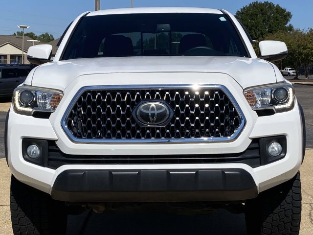 Used 2019 Toyota Tacoma TRD Off-Road AWD/4WD image 6