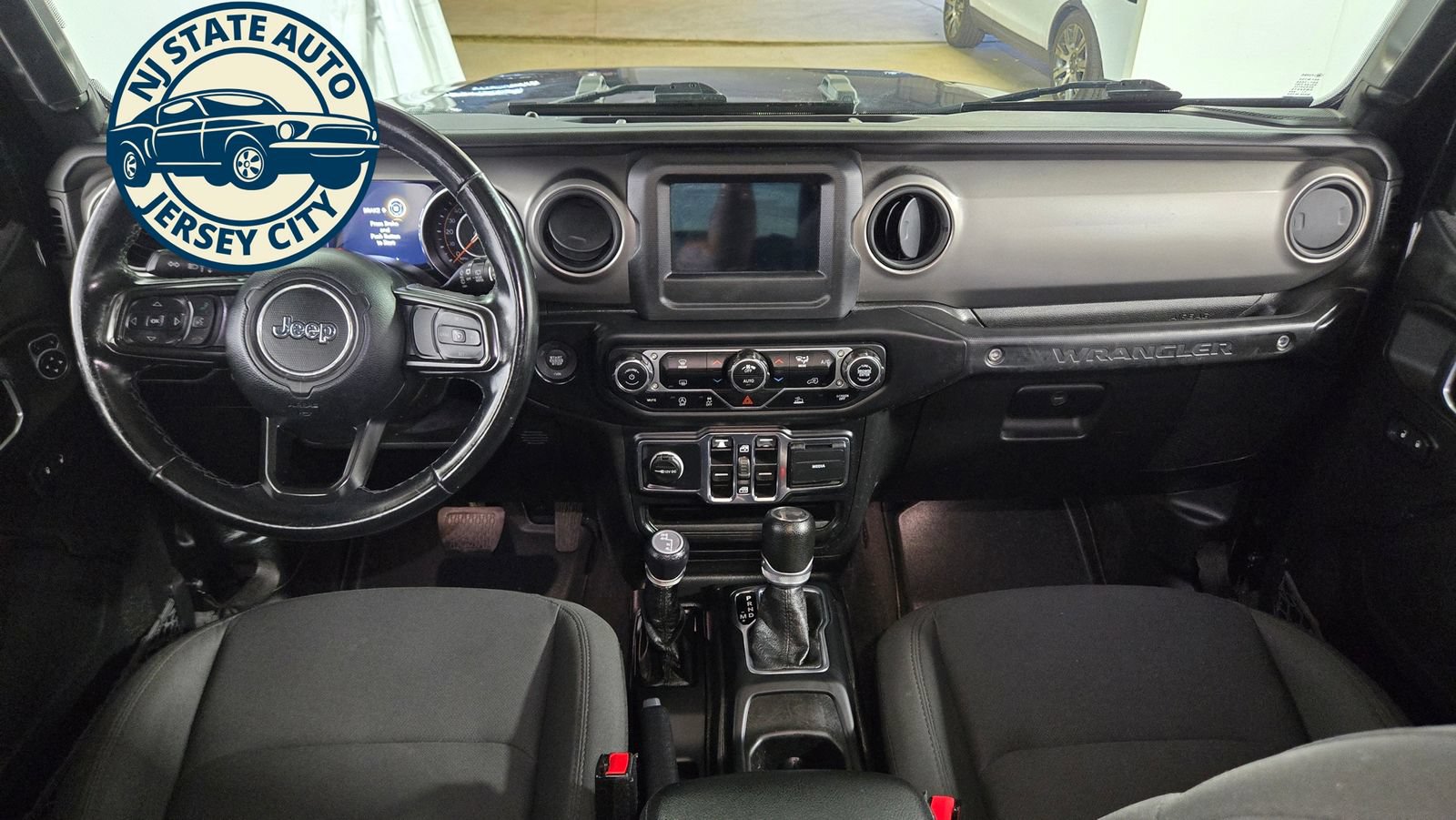 Used 2021 Jeep Wrangler Unlimited Sport AWD/4WD image 28