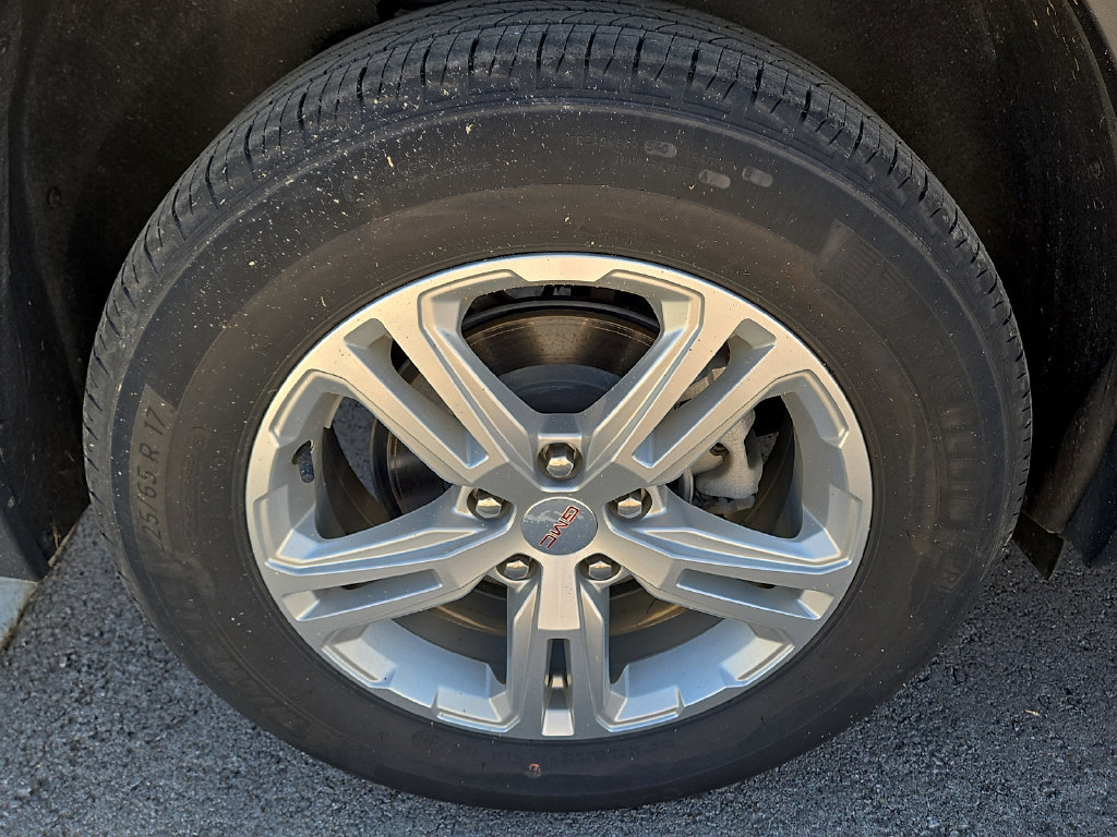 Used 2024 GMC Terrain SLE FWD image 5
