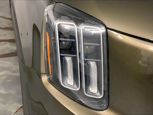 Certified 2025 Kia Telluride SX w/ SX Captain's Chair Package AWD/4WD image 27