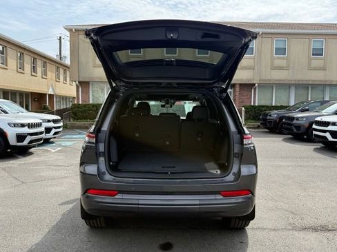New 2026 Jeep Grand Cherokee Limited AWD/4WD image 9