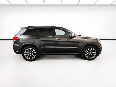 Used 2018 Jeep Grand Cherokee Overland AWD/4WD image 26