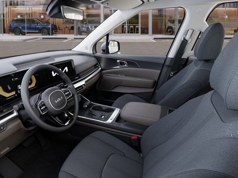 New 2026 Kia Carnival LX FWD image 17