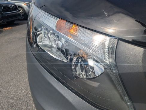 Used 2021 Mercedes-Benz Metris Passenger image 19