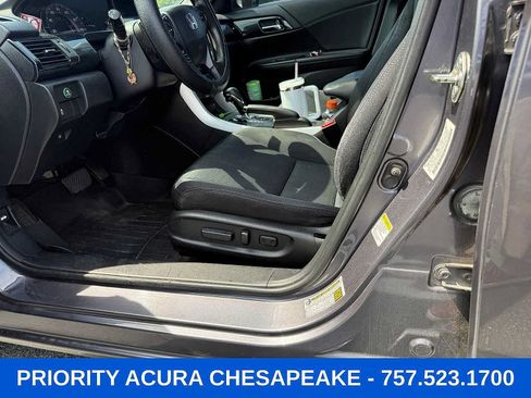 Used 2014 Honda Accord Sport image 11