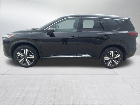 Used 2023 Nissan Rogue SL w/ SL Premium Package image 4