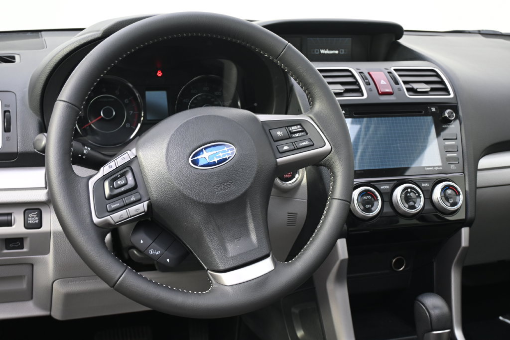 Used 2016 Subaru Forester 2.5i Touring w/ Eyesight & Navigation System AWD/4WD image 12