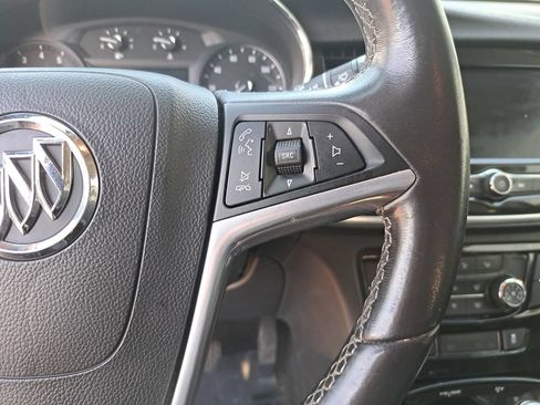Used 2022 Buick Encore Preferred AWD/4WD image 15