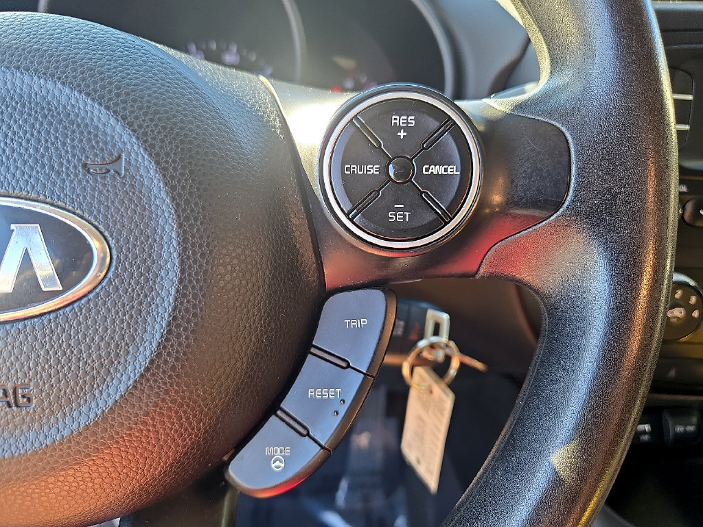 Used 2016 Kia Soul + FWD image 22
