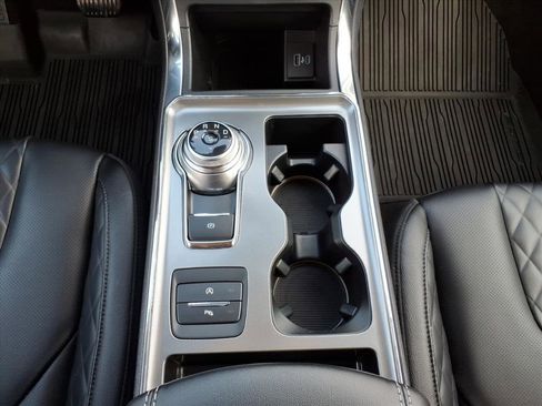 Used 2024 Ford Edge Titanium w/ Equipment Group 301A image 20