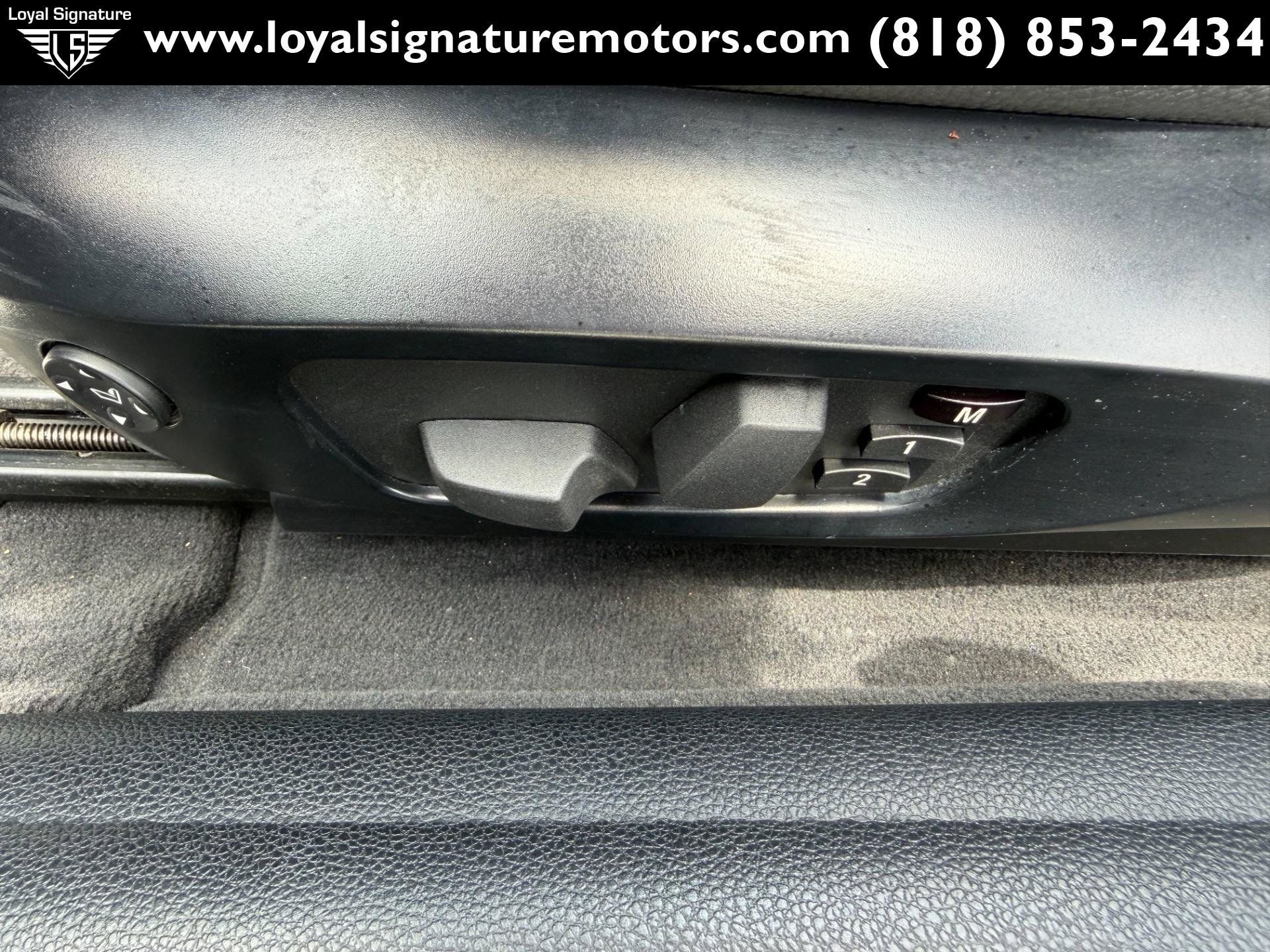 Used 2012 BMW 135i Convertible RWD image 14