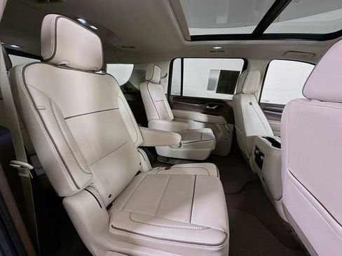 Certified 2022 GMC Yukon XL Denali image 31