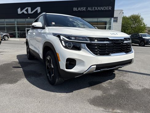 Certified 2025 Kia Seltos S AWD/4WD image 6