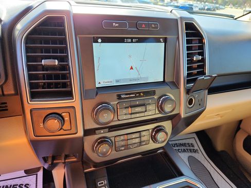 Used 2018 Ford F150 XLT w/ Equipment Group 302A Luxury image 30