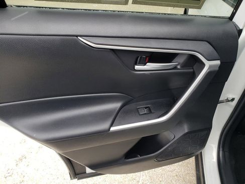 Used 2023 Toyota RAV4 XLE image 20