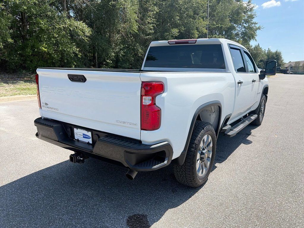 Used 2025 Chevrolet Silverado 2500 Custom w/ Custom Convenience Package AWD/4WD image 4