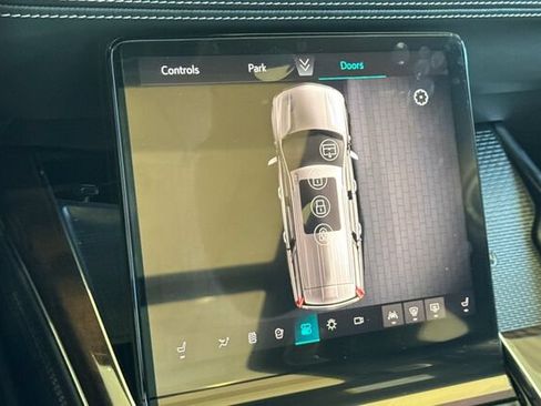 New 2026 Cadillac Escalade ESV Platinum Sport AWD/4WD image 20