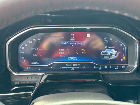 Used 2024 Chevrolet Silverado 1500 LT Trail Boss w/ Convenience Package II image 17