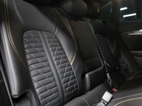 Used 2022 Maserati Levante F Tributo AWD/4WD image 21