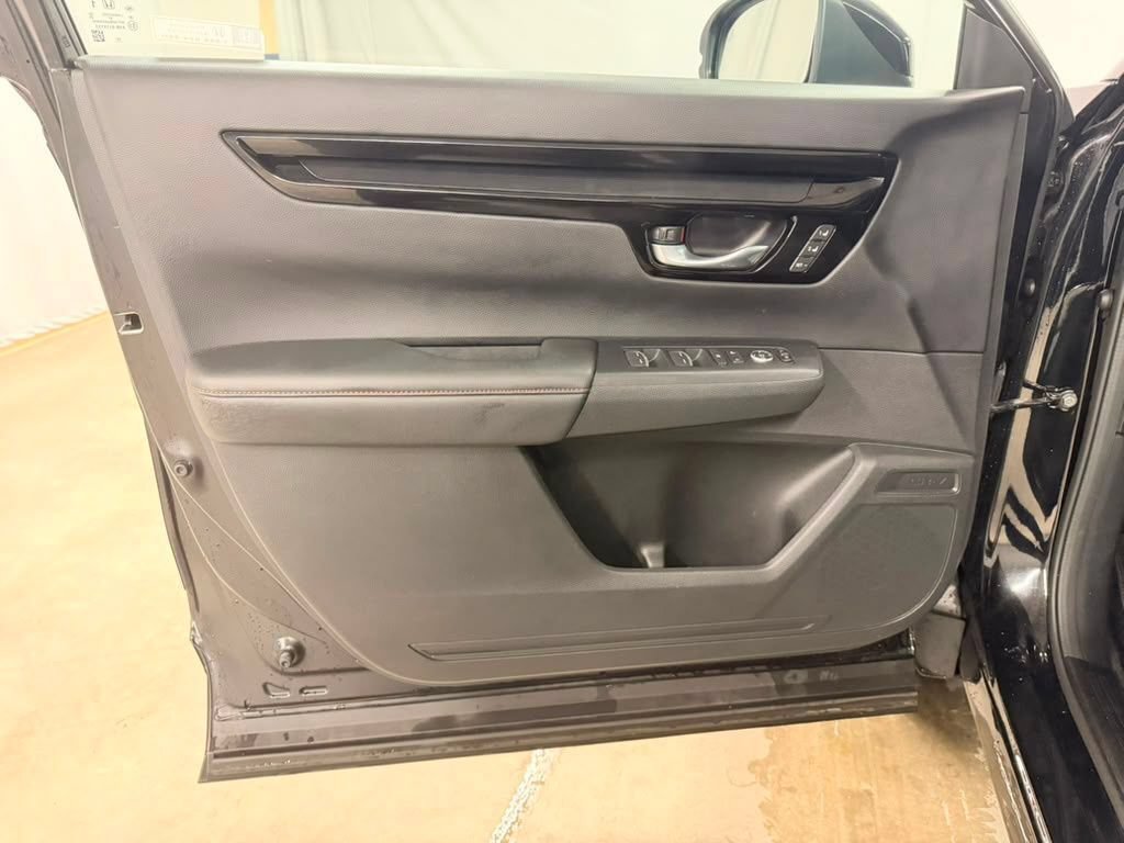 Used 2023 Honda CR-V Sport Touring image 21