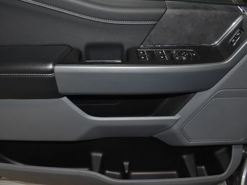 Used 2024 Ford F150 XLT image 30